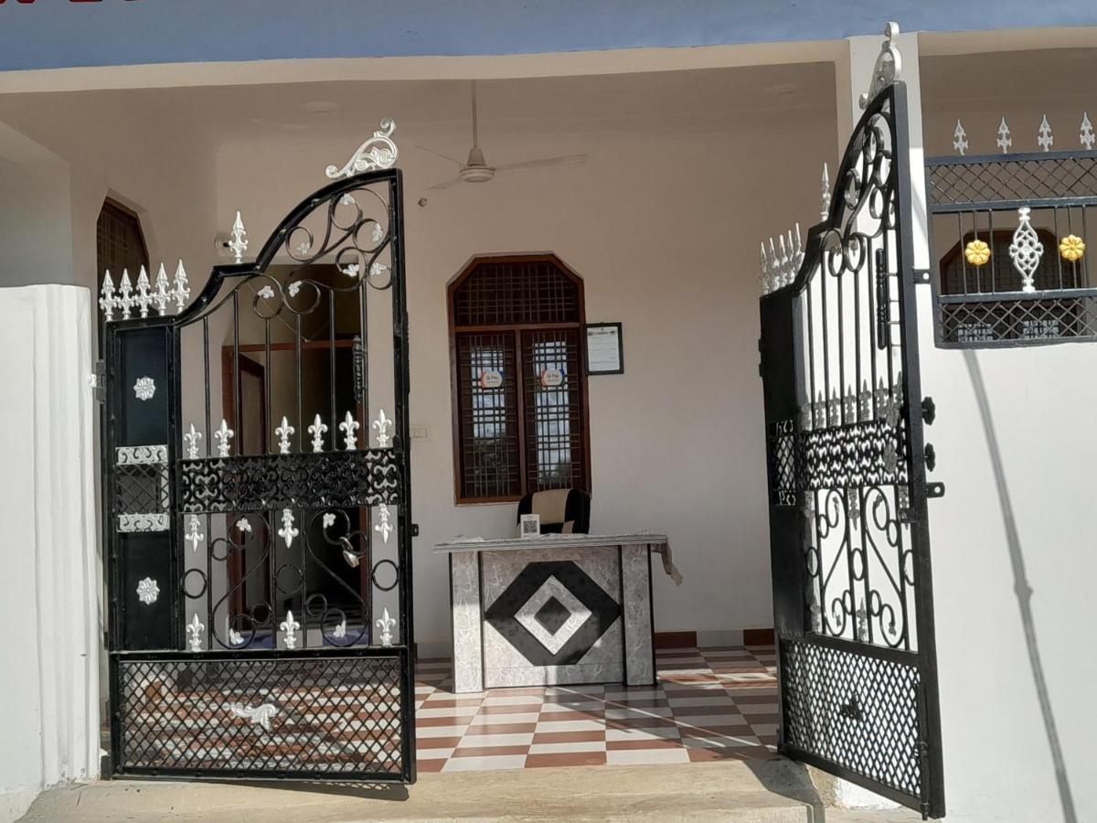 Rani Palace Khajuraho Ngoại thất bức ảnh